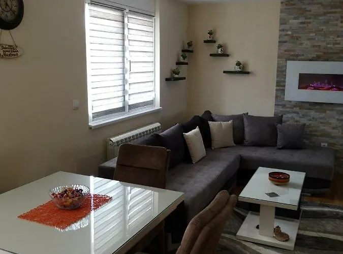 Maximus 公寓 兹拉蒂博尔