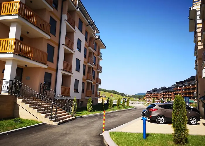 Maximus 公寓 兹拉蒂博尔